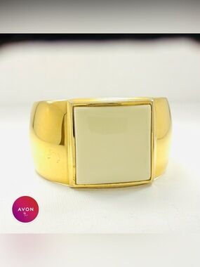 Vintage Avon Gold-Tone Bracelet with Cream Square Inset